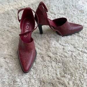 NWOT—XOXO Dark Red Embossed Leather Heels